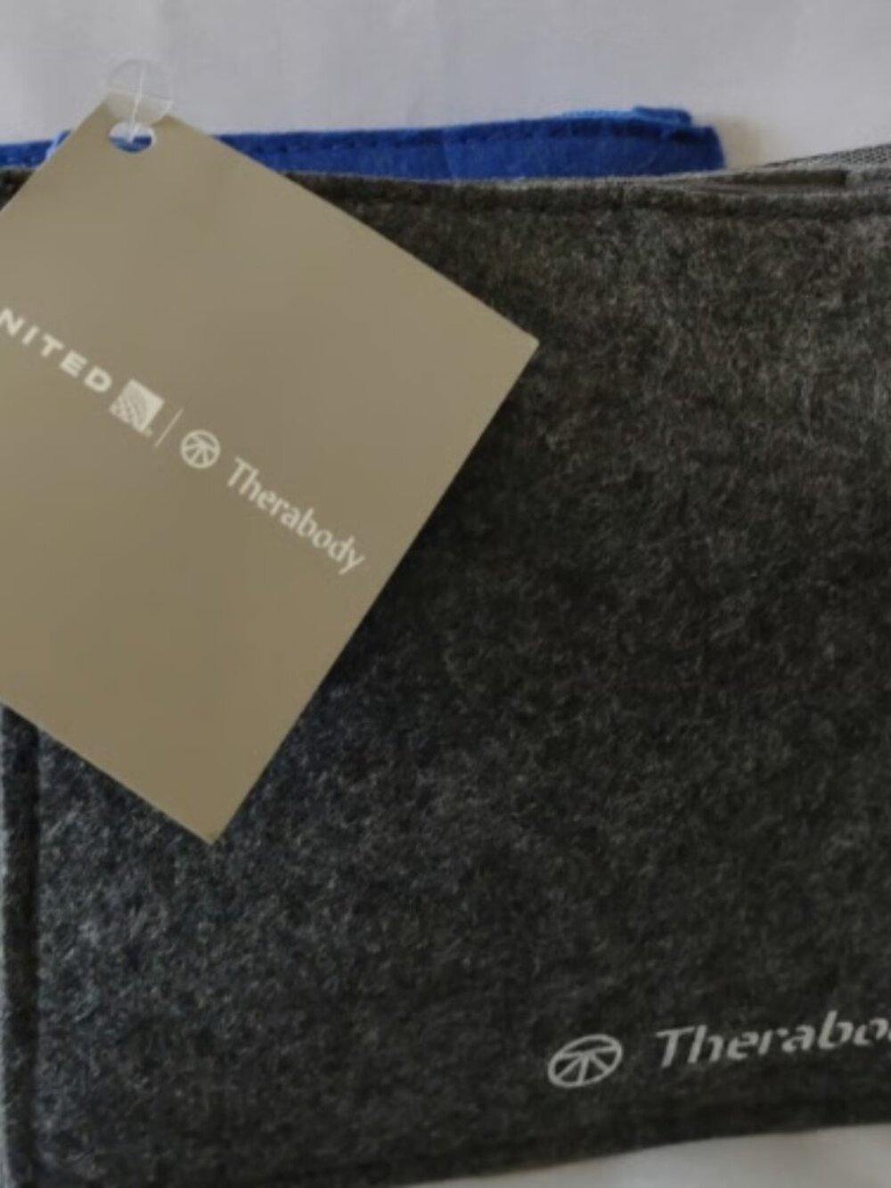 UNITED AIRLINES THERABODY AMENITY KITS x2 Premium Economy Charcoal Blue Sealed